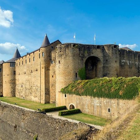 Budget Appart Avec Parking Au Centre-Ville Charleville-Mézières المظهر الخارجي الصورة